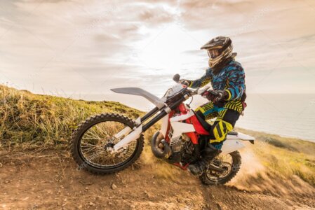 Download foto enduro su laptop